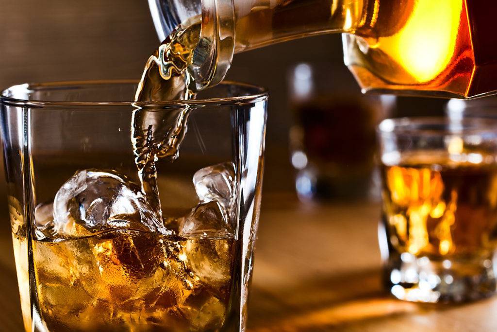whisky-bourbon-manufacturers-pigging