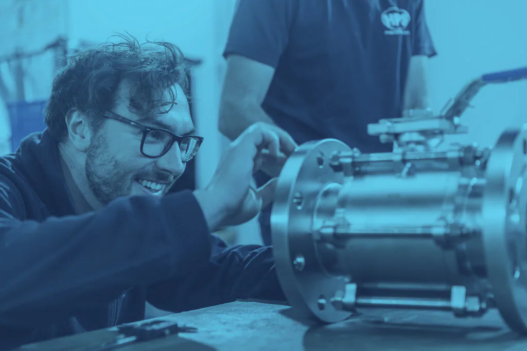HPS pigging engineer with valve